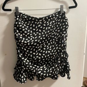 Leche ruched ruffle black and white satin skirt